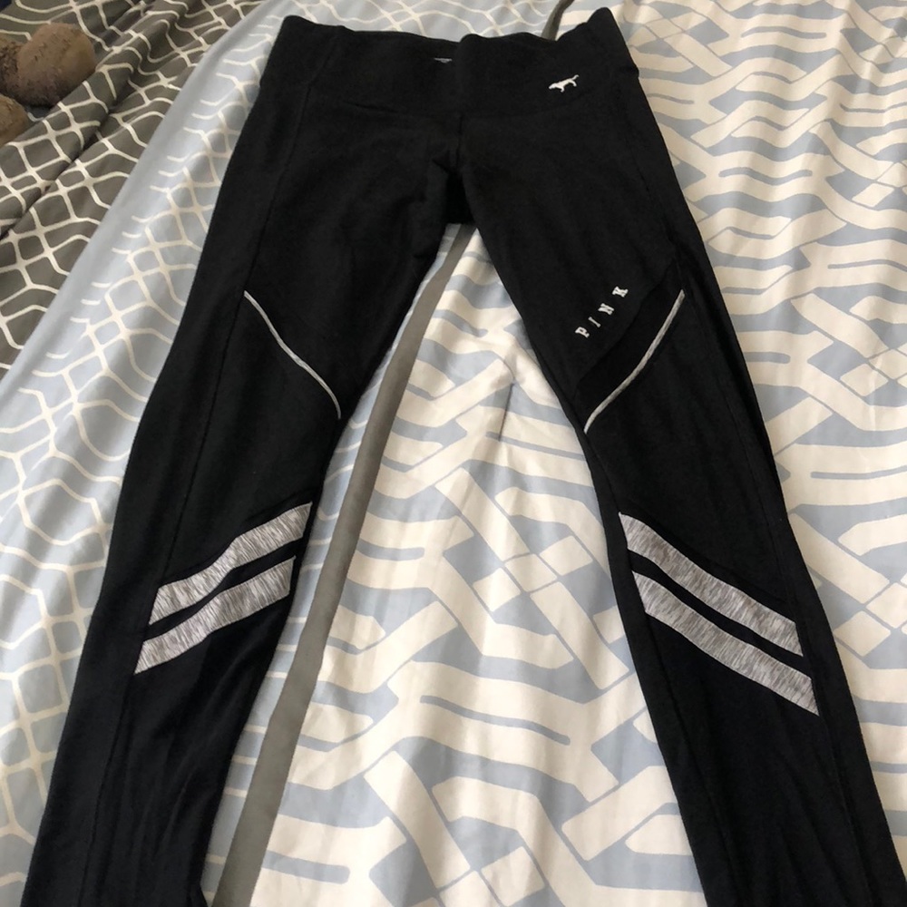 Low rise leggings with sheer/see through accents